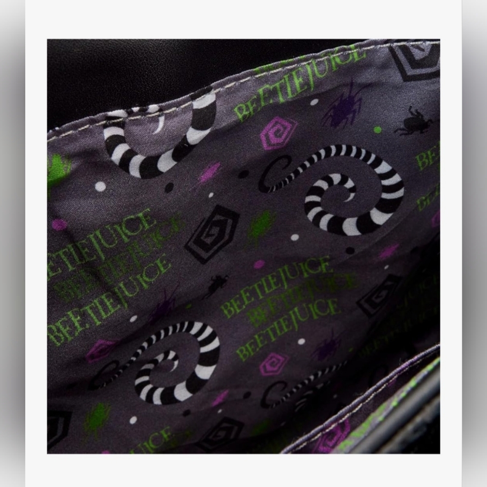 NWT Beetlejuice Sandworm Crossbody Loungefly 🖤 - Picture 5 of 6